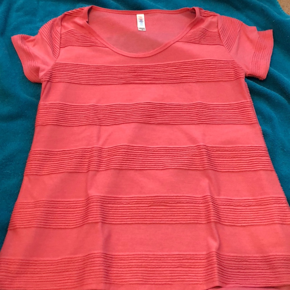 Lularoe classic t size XS